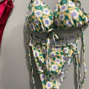 I am a small business owner and I’m trying to sell my products on poshmark